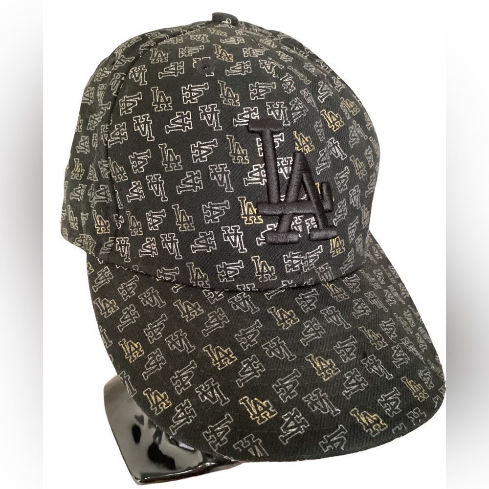 LA DodgersNew Era Logo Print Fitted Hat/Cap
